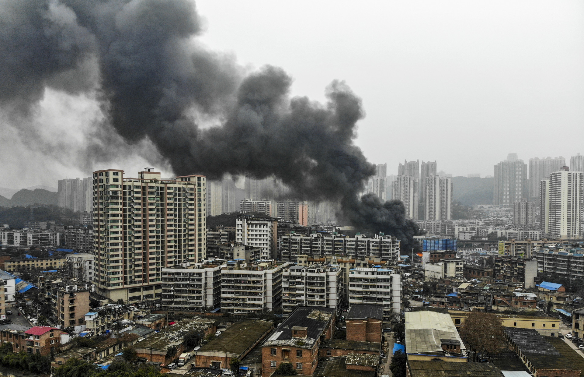 摄图网_501572844_banner_航拍火灾现场（企业商用）.jpg